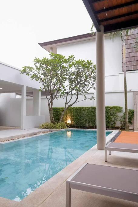 Villa Bangtao Modern Luxury 3-bd Near Laguna Park