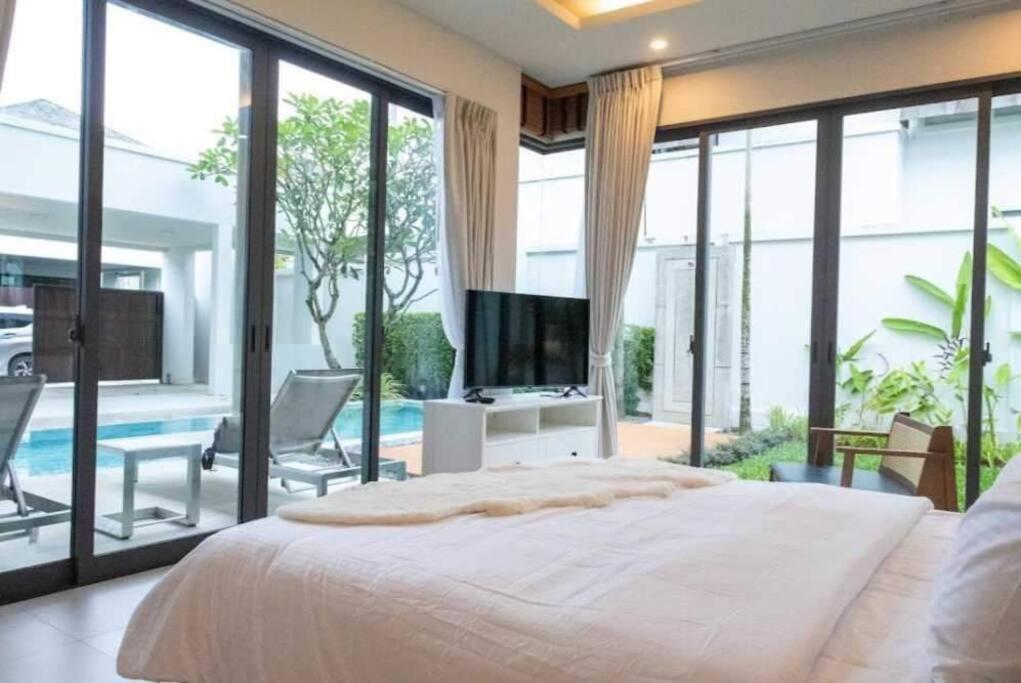Bangtao Modern Luxury 3-bd Near Laguna Park Phuket